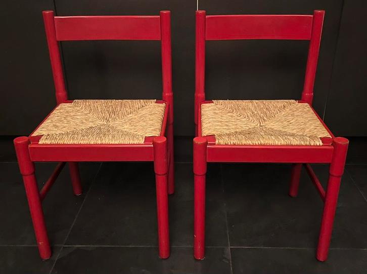 Vintage rode lak eetkamerstoelen met rotan zitting, 1970s, Huis en Inrichting, Stoelen, Gebruikt, Twee, Hout, Riet of Rotan, Rood