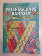 Boek vriendschapsbandjes maken, Comme neuf, Non-fiction, Enlèvement