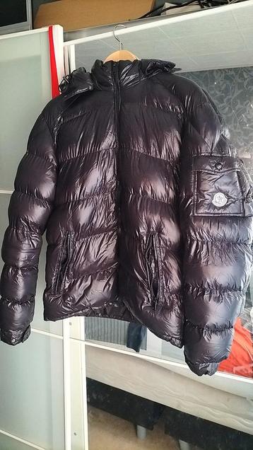 nylon, polyester  beschikbaar voor biedingen