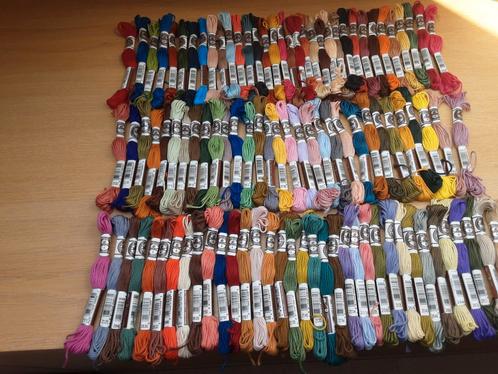 Dmc retors nr 4, Hobby en Vrije tijd, Borduren en Borduurmachines, Nieuw, Borduurgaren of Zijde, Handborduren, Ophalen of Verzenden