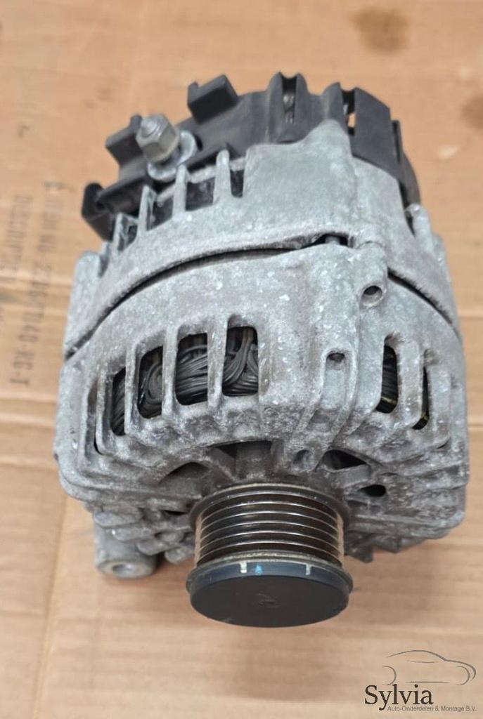Dynamo 14V 220A N57 BMW 5 / 6 / 7 / X3 / X4 serie F01 F02 F0, Auto-onderdelen, Motor en Toebehoren, Gebruikt, Ophalen of Verzenden