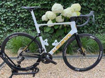 U.Scanini 959 RaceCarbon koersfiets Di2 Shimano ULTEGRA maat beschikbaar voor biedingen