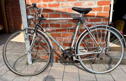 Retro fiets van ongeveer 60 jaar oud in goede staat, Fietsen en Brommers, Fietsen | Oldtimers, Jaren '60 of nieuwer, Ophalen of Verzenden
