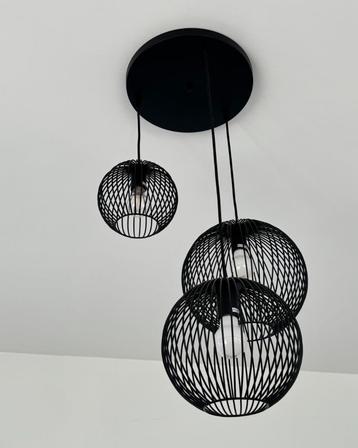 Hanglamp van zwart metaal - ideaal voor de woonkamer beschikbaar voor biedingen