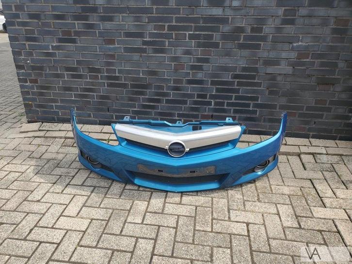 Opel Tigra 2004 -2010 voorbumper licht blauw klein scheurtje, Auto-onderdelen, Carrosserie, Bumper, Opel, Voor, Gebruikt, Ophalen of Verzenden