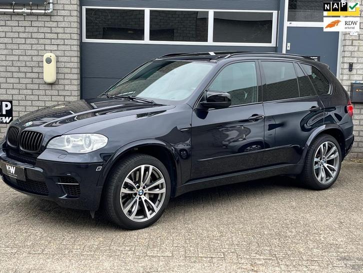 bmw x5 M50d VOL !! opties Pano stoelairco enz enz, Auto's, BMW, Particulier, X5, Trekhaak, Diesel, Ophalen