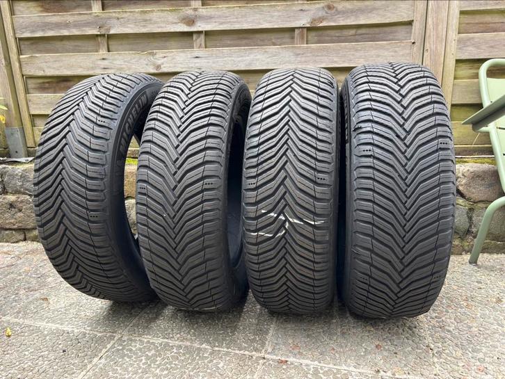 Pneus Michelin 225/60R17 99V CROSSCLIMATE2, Autos : Pièces & Accessoires, Pneus & Jantes, Pneu(s), 4 Saisons, 17 pouces, 225 mm