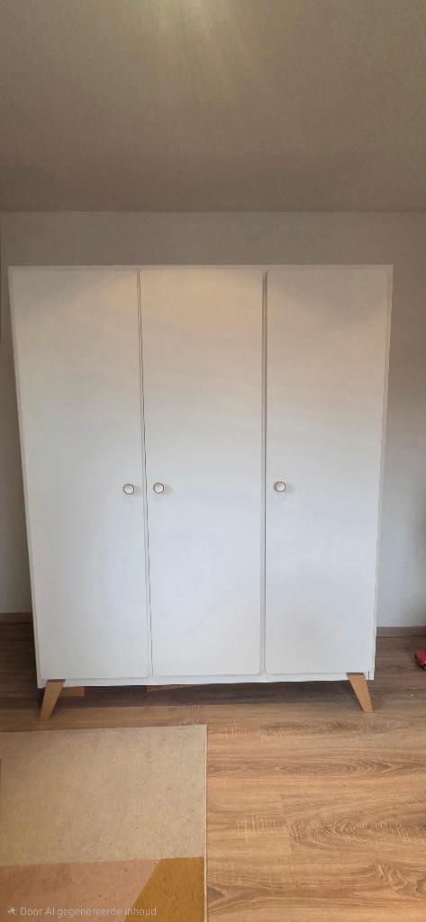 Commode Bopita + armoire 3 portes, Enfants & Bébés, Chambre d'enfant | Commodes & Armoires, Comme neuf, Armoire, 105 cm ou plus