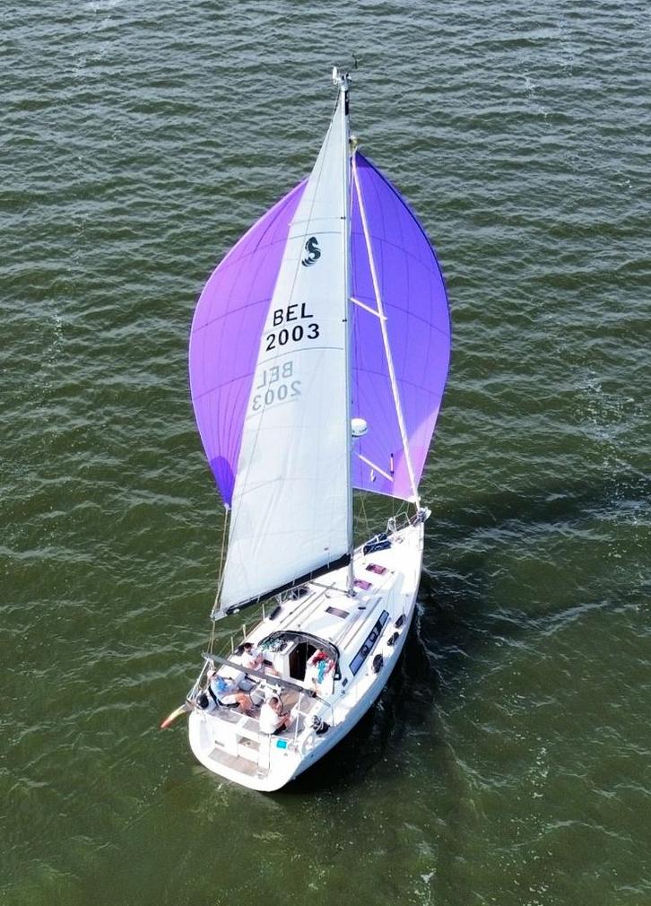 Zeilboot Beneteau Oceanis 34, Watersport en Boten, Kajuitzeilboten en Zeiljachten, Gebruikt, Tourjacht of Cruiser, Polyester, 9 tot 12 meter