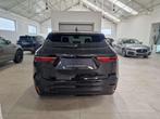 Jaguar F-Pace R-DYNAMIC P250 HYBRID BENZINE AUTOMAAT, Auto's, Jaguar, Automaat, Gebruikt, 4 cilinders, Zwart