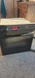 Four Electrolux, Electroménager, Enlèvement