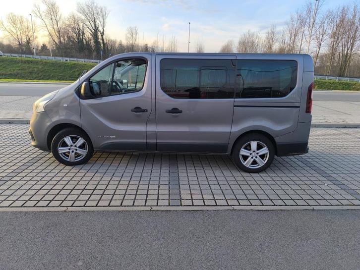 Renault traffic, Auto's, Renault, Particulier, Trafic, Achteruitrijcamera, Airconditioning, Bluetooth, Cruise Control, Elektrische buitenspiegels