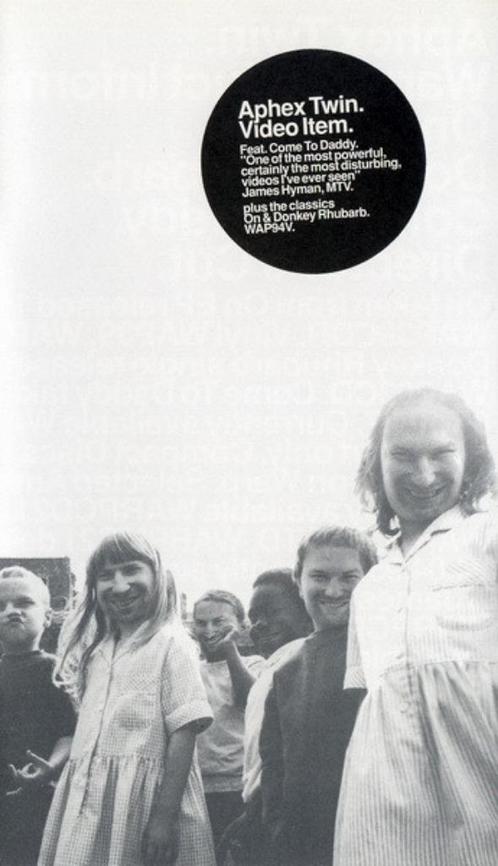 Aphex Twin – Come To Viddy VHS 📼, CD & DVD, VHS | Film, Comme neuf, Autres genres, À partir de 16 ans, Enlèvement ou Envoi
