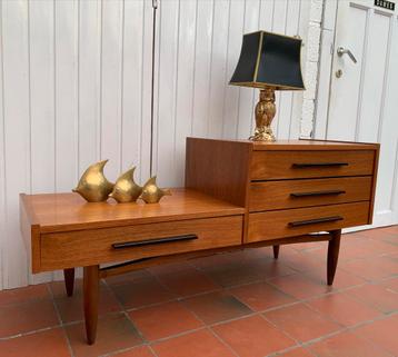 Vintage Scandinavisch teakhouten dressoir/dressoir beschikbaar voor biedingen