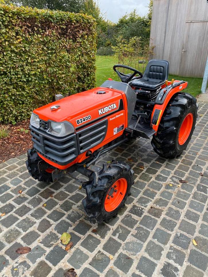 Kubota B2400 HST 4X4 Tractor!, Zakelijke goederen, Machines en Bouw | Tuin, Park en Bosbouw, Grondbewerking, Ophalen