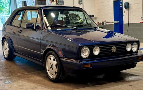 Golf 1gli cabriolet 1800 98cv, toute restaurée, Auto's, Volkswagen, Particulier, Golf, Lichtmetalen velgen, Metaalkleur, USB, Benzine