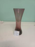 Vase en verre mauve, Enlèvement
