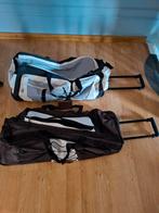 Te koop 2 reistassen op wieltjes, Ophalen, Wieltjes