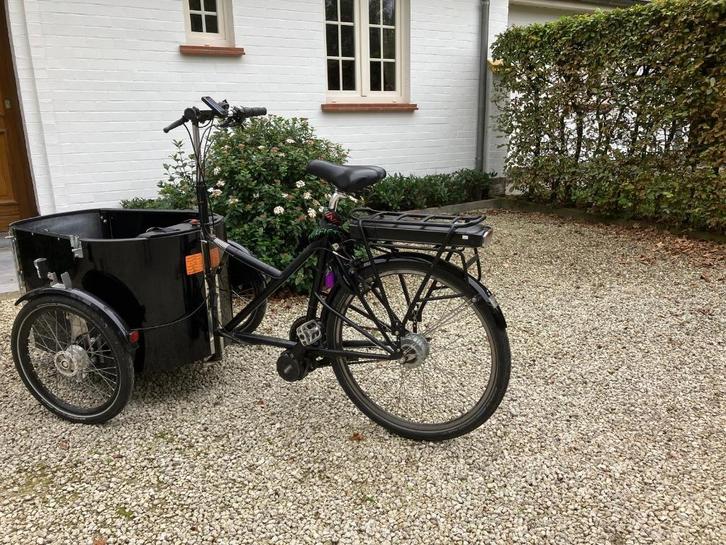 Bakfiets Nihola, electrisch, zwart, Fietsen en Brommers, Fietsen | Bakfietsen, Zo goed als nieuw, Overige merken, 2 kinderen, Elektrisch