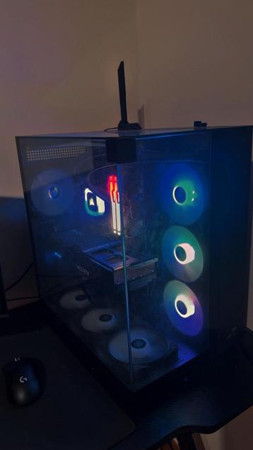 Hoogwaardige gaming-pc — RTX 4070 Ti Super — i7-14700KF beschikbaar voor biedingen
