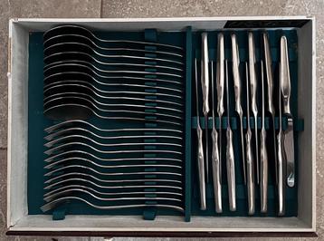 Bestekset 12 personen beschikbaar voor biedingen