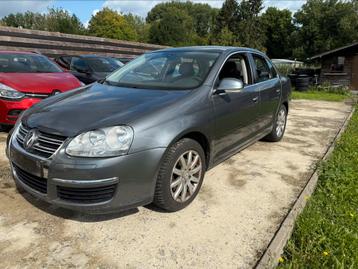 Jetta 1.9 tdi (197000km), Autos, Cuir, Argent ou Gris, Achat, 4 portes