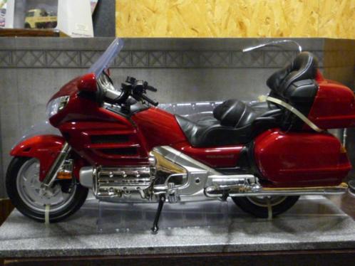 Honda GL1800 Goldwing 1:6 76264 45 x 23 cm, Hobby en Vrije tijd, Modelauto's | 1:5 tot 1:12, Nieuw, Motor, 1:9 t/m 1:12, Ophalen of Verzenden