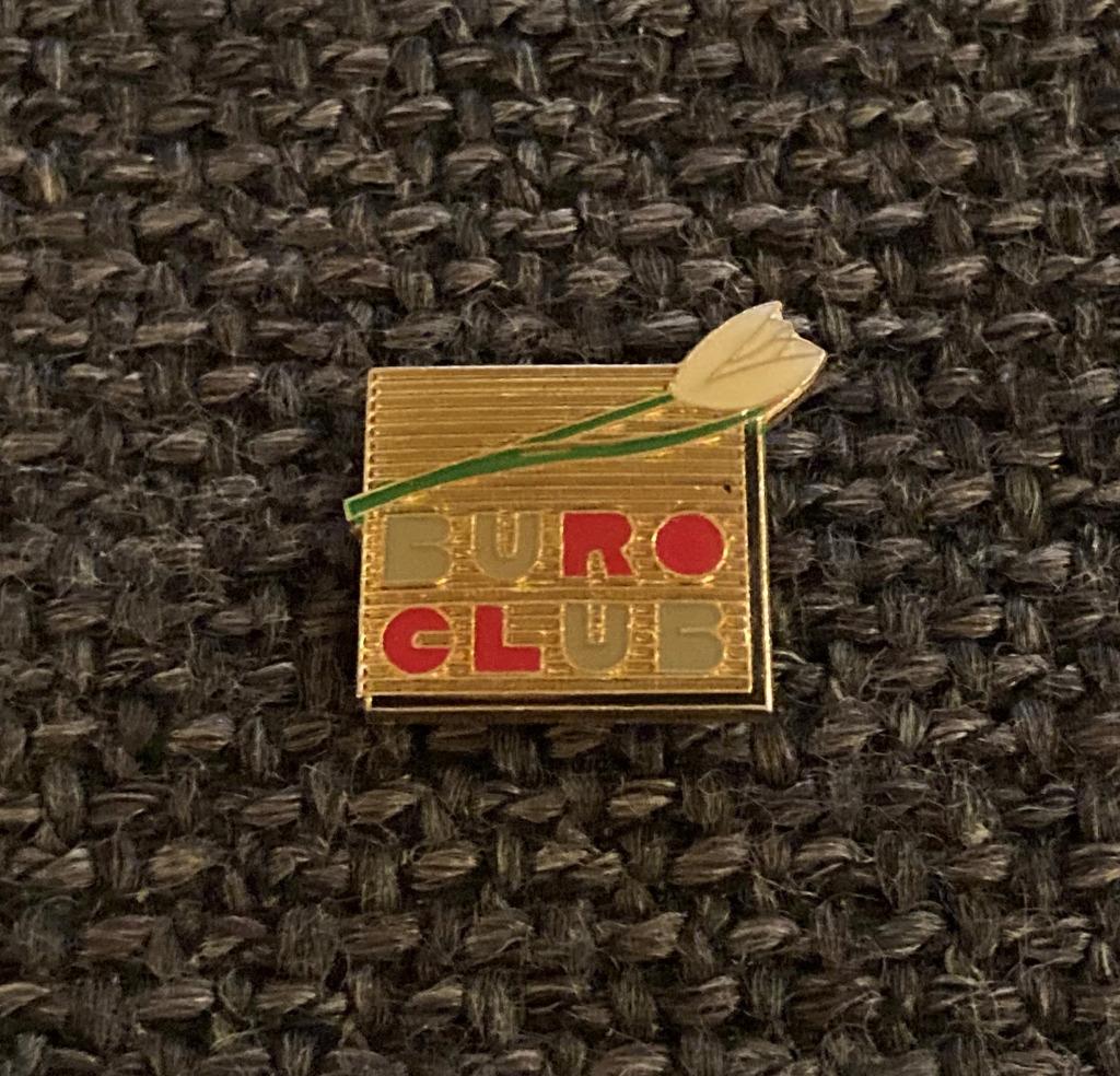 PIN - BURO CLUB, Envoi, Utilisé, Autres sujets/thèmes, Insigne ou Pin's