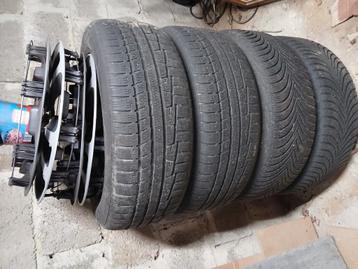Winterbanden op stalen velg 205/55 R16 beschikbaar voor biedingen