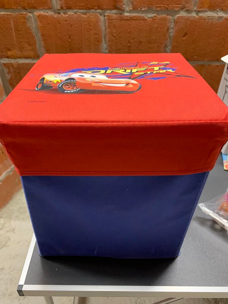 Opbergbox.  Poef, Ophalen of Verzenden, Zo goed als nieuw