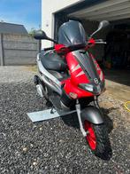 Gilera runner 50 cc dubbel disck watergekoeld, Fietsen en Brommers, Scooters | Piaggio, Ophalen, Tweetakt, Overige modellen, 50 cc