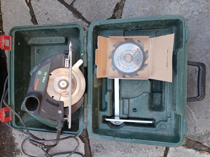 Marteau perforateur Bosch+chambre circulaire+bascule + scie, Bricolage & Construction, Outillage | Meuleuses, Enlèvement