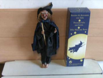Halloween heks beschikbaar voor biedingen