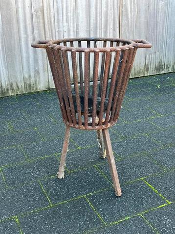 Vuurkorf beschikbaar voor biedingen