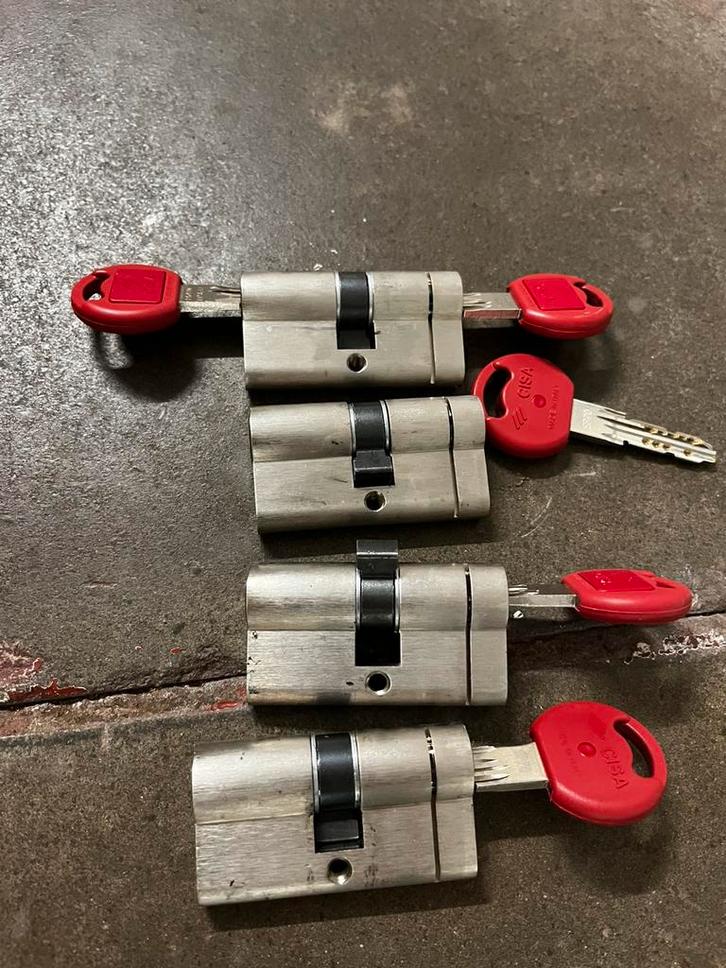 Veiligheid cilinderslot L60 = 30/30 Tekno Pro Gepatenteerd, Doe-het-zelf en Bouw, Hang- en Sluitwerk, Zo goed als nieuw, Slot