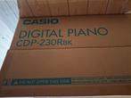 Casio CDP-230R Digi Piano met verzwaarde toetsen, Musique & Instruments, Enlèvement, Comme neuf, Piano
