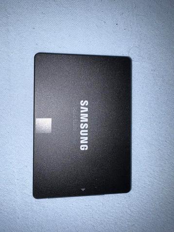 Samsung 860 EVO 250GB beschikbaar voor biedingen