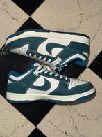 NIKE DUNK LOW INDUSTRIAL BLUE in nieuwstaat maat 42, Ophalen, Blauw, Nike, Zo goed als nieuw