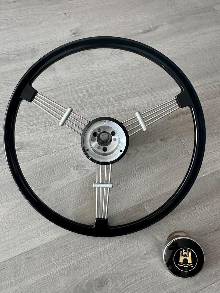 klassiek banjostuur-Wolfsburg-logo claxonknop en stuurnaaf, Autos : Divers, Tuning & Styling, Enlèvement