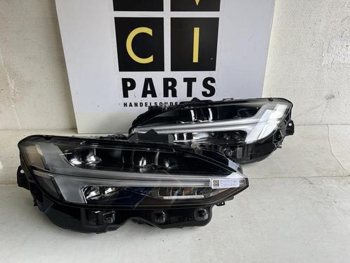 VOLVO V90 LED ACTIVE HIGHBEAM KOPLAMPEN 32228310 32228311, Auto-onderdelen, Verlichting, Volvo, Gebruikt, Ophalen of Verzenden