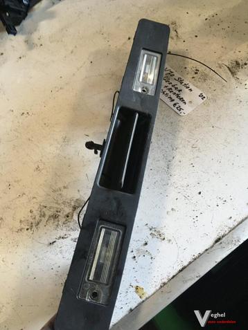 Volvo V70 Station 2002 Greep achterklep met kentekenverlicht beschikbaar voor biedingen