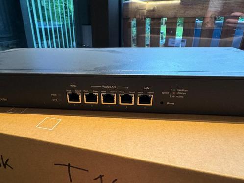 TP-Link TL-ER6120, Computers en Software, Netwerk switches, Gebruikt, Ophalen