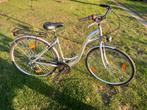 Meisjes/ dames fiets aluminium frame., Fietsen en Brommers, Fietsen | Dames | Damesfietsen, Ophalen, Zo goed als nieuw