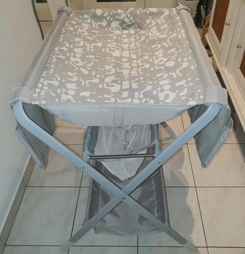 Table à langer pliable, Enlèvement, Comme neuf