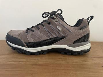 Chaussures de randonnée, Kaapse-Lage Walking Shoes taille 42 disponible aux enchères