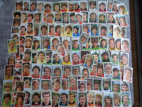 Voetbal plaatjes 134x NEDERLANDSE COMPETITIE seventies 70s e, Hobby en Vrije tijd, Stickers en Plaatjes, Verzenden