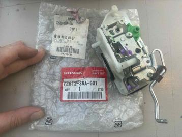 Honda NOS part / 72612-S9A-G01 / slot deur rechtsachter beschikbaar voor biedingen