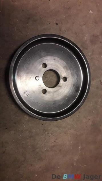 Stuurbekrachtigingspomp-poelie BMW 1 en 3 serie  32427790453 beschikbaar voor biedingen