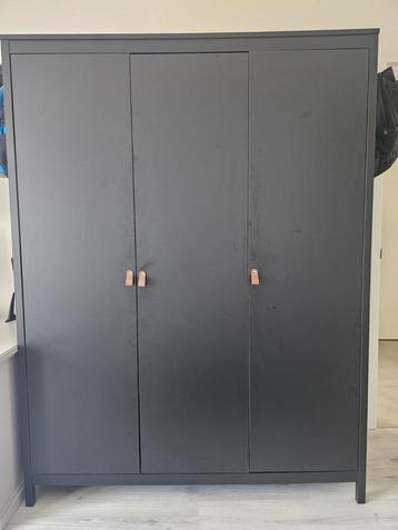 Armoire Madeira Leenbakker, Enlèvement, Comme neuf