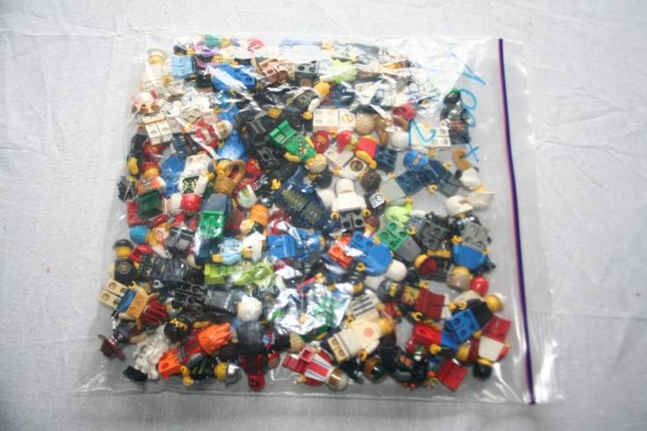 100 x LEGO minifig minifiguren city ninjago star wars 2, Kinderen en Baby's, Speelgoed | Duplo en Lego, Lego, Ophalen of Verzenden